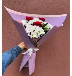 Beyaz Papatya Ve Gül