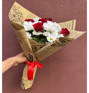 Papatya Kırmızı Gül Buketi